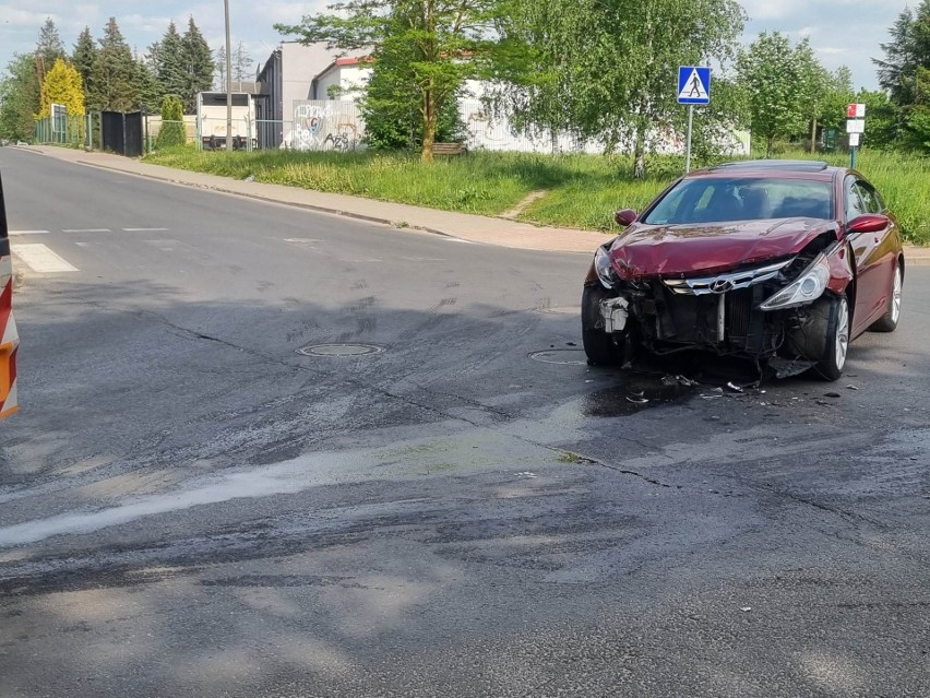 Zderzenie dwóch samochodów osobowych w Koszalinie [ZDJĘCIA]