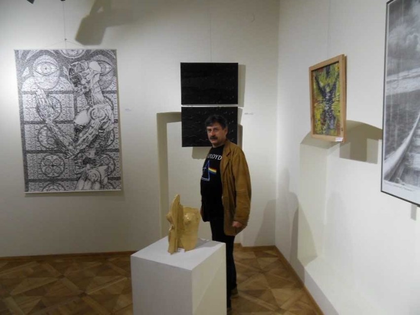 Radomski  artysta  zaprezentował swoją twórczość w Galerii...