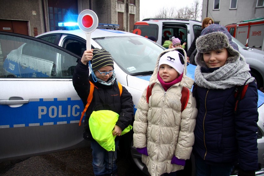 Europejski Dzień Numeru 112. Dzieci zwiedzały centrum (ZDJĘCIA)