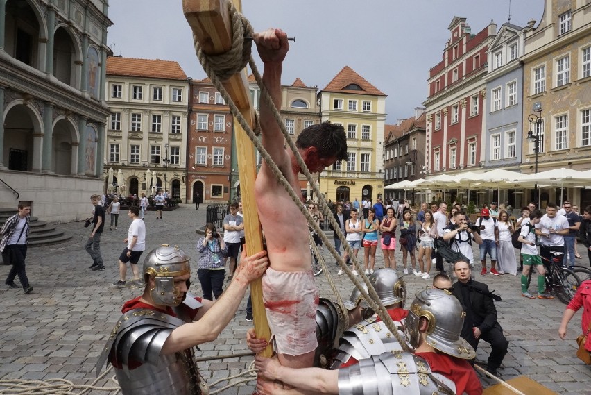 Mieszkańcy Poznania byli w piątek świadkami niezwykłych...