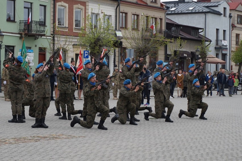 Na zdjęciu: Święto Narodowe Trzeciego Maja w Opatowie, rok...