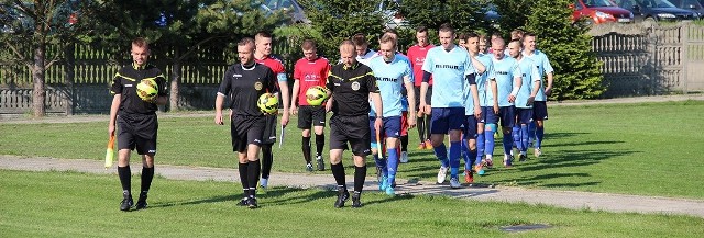 Mecz półfinałowy pomiędzy Wierna i Spartakusem wygrał po dogrywce trzecioligowiec. Na pierwszym planie Marcin Kołodziejczyk.