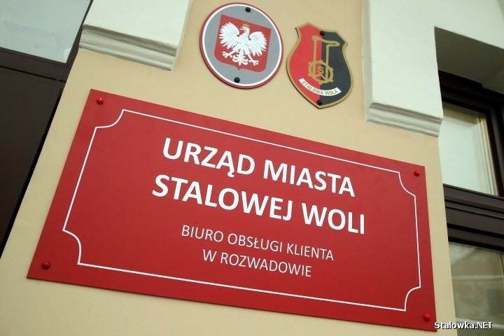 Punkt wyrabiania paszportów i dowodów osobistych w Stalowej Woli już otwarty. Powstał w zmodernizowanym dworcu kolejowym 
