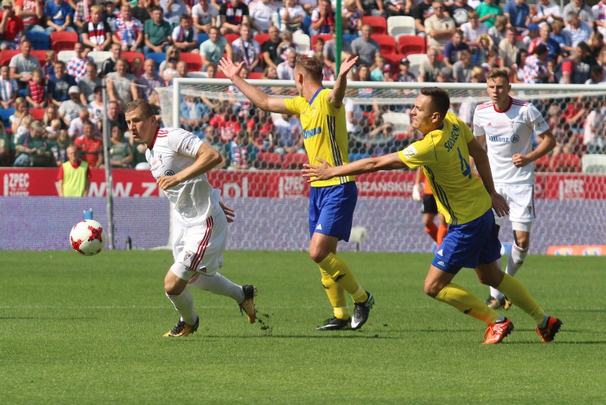 Arka Gdynia wywiozła punkt z Zabrza, choć zagrała lepiej niż Górnik [ZDJĘCIA]