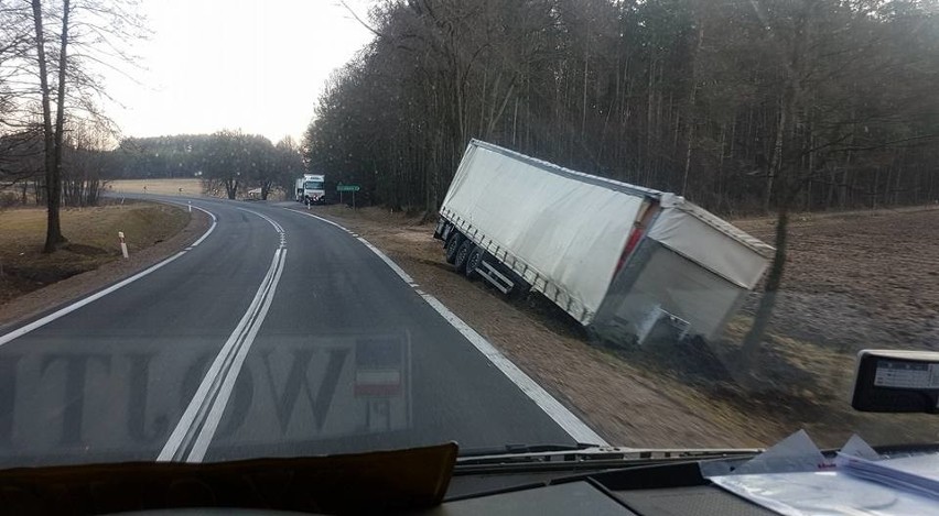 W nocy z wtorku na środę z niewyjaśnionych przyczyn kierowca...