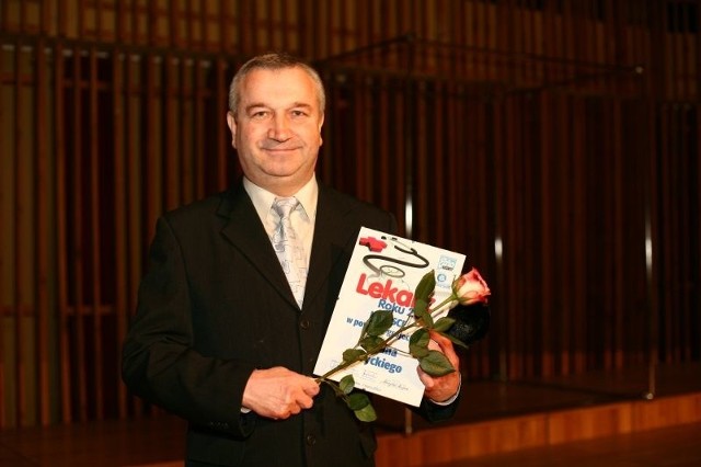 Laureatem drugiego miejsca plebiscytu Lekarz Roku 2013 w powiecie grójeckim jest Stefan Korycki, ordynator chirurgii szpitala w Nowym Mieście nad Pilicą.