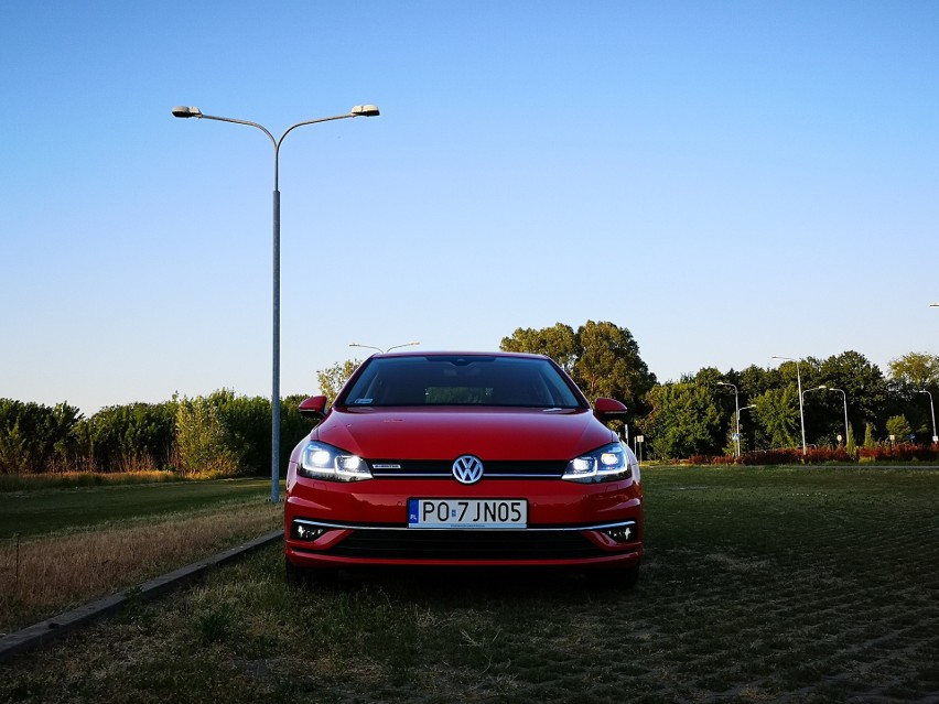 Dni obecnej generacji Volkswagena Golfa są policzone. Brzmi...