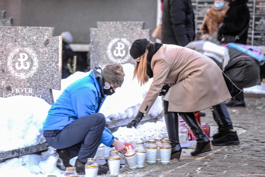 Oddali hołd bohaterom Polskiego Państwa Podziemnego. Światło...