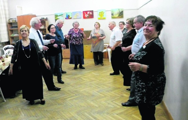 Swoją zabawę karnawałową Klub Seniora tradycyjnie zorganizował w Miejsko-Gminnym Ośrodku Kultury.