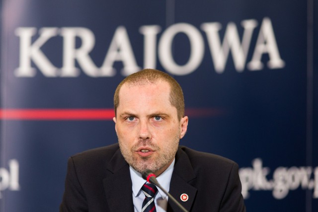 Wrocławski prokurator Marek Kuczyński  jest wymieniony w aneksie raportu Lex Supra Omnia. 