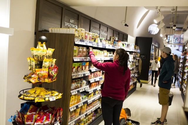 Wielkanoc 2017. Sklepy czynne w niedzielę i poniedziałek wielkanocny:  Żabka, Lidl GODZINY OTWARCIA | Gazeta Krakowska