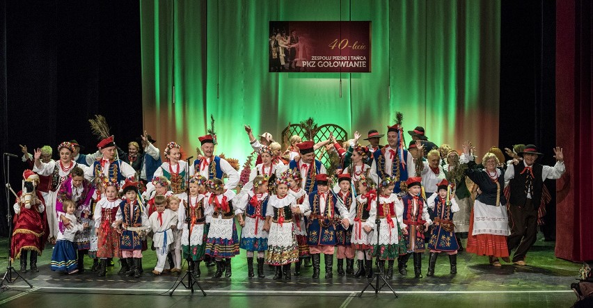 Zespół Pieśni i Tańca Gołowianie świętował 40-lecie w PKZ