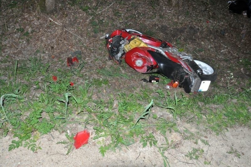 Kajanka - Moszczona Pańska. Śmiertelny wypadek 27-letniego motocyklisty (zdjęcia)
