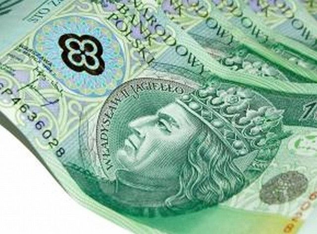 Fałszerze wprowadzili w obieg ponad trzysta banknotów.