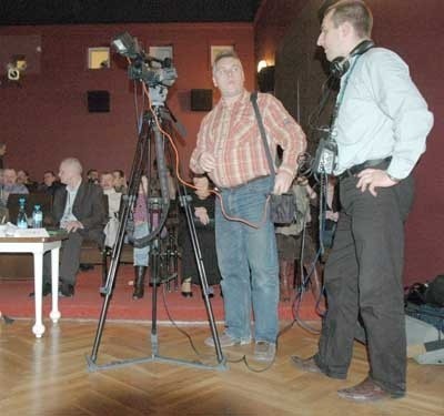 Inaugurację przeglądu nagrywali pracownicy studia filmowego Domu Żołnierza z Warszawy &#8211; Sławomir Bartkiewicz i Piotr Wojciechowski.