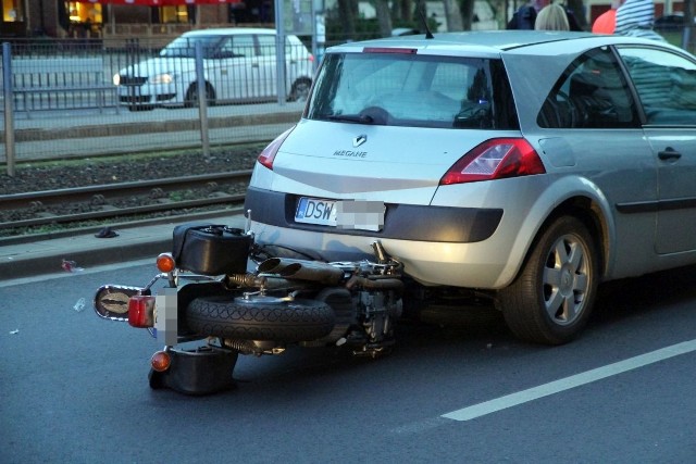 Wypadek z udziałem motocyklisty na ul. Grabiszyńskiej - 15.07.2015