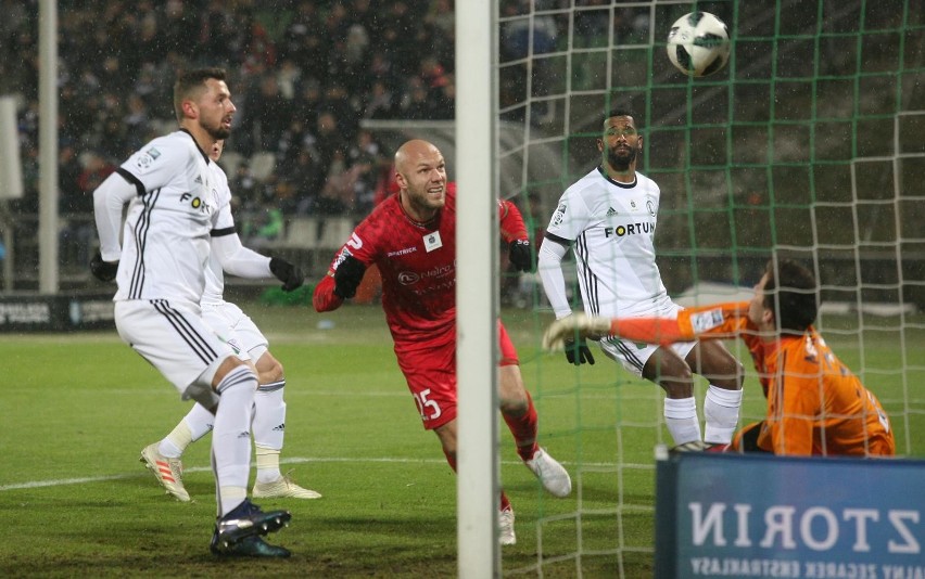 20.12.2018 zaglebie sosnowiec - legia warszawa gol fot....