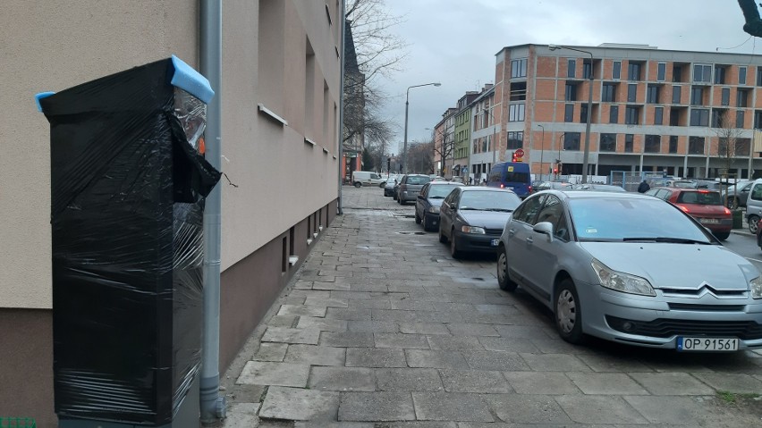 Strefa płatnego parkowania w Opolu będzie większa. Kolejne parkomaty pojawiają się na ulicach miasta. Zobacz gdzie