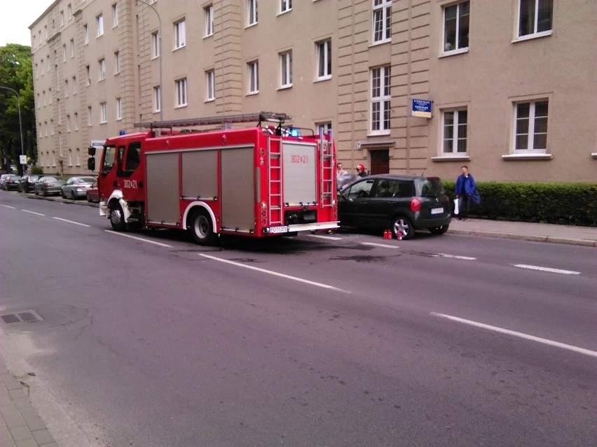 Poznań: Na Szylinga palił się samochód