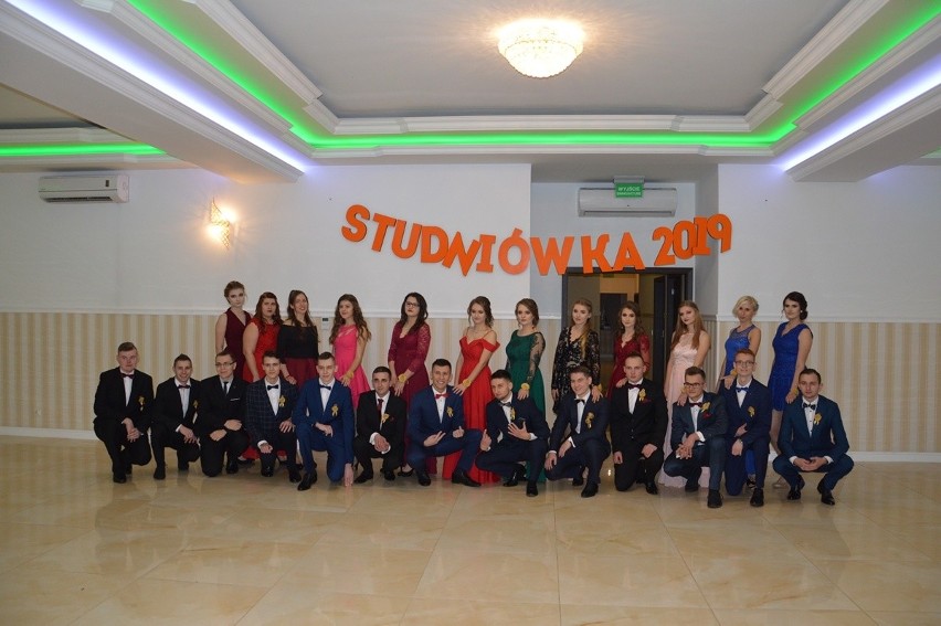 Studniówka 2019 Zespołu Szkół Ponadgimnazjalnych numer 3 imienia Króla Jana III Sobieskiego w Stalowej Woli