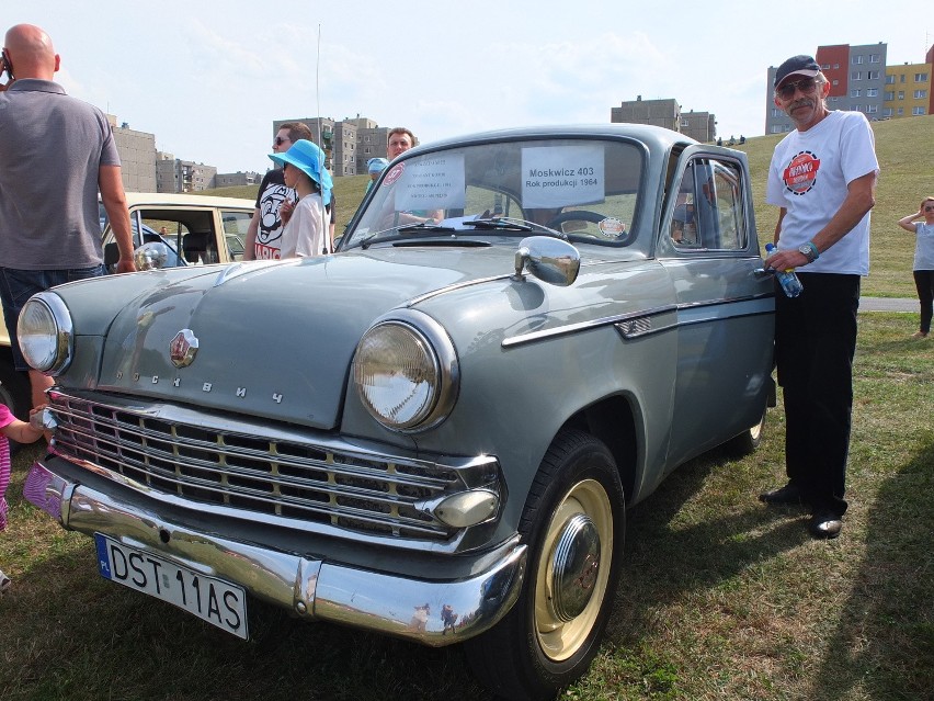 Wiesław Pająk i jego moskwicz 403. Takich samochodów jest...