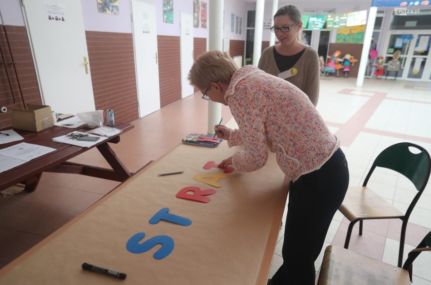 STRAJK nauczycieli w Szczecinie, Stargardzie i Policach. Co mogą zrobić rodzice? (8.04.2019)