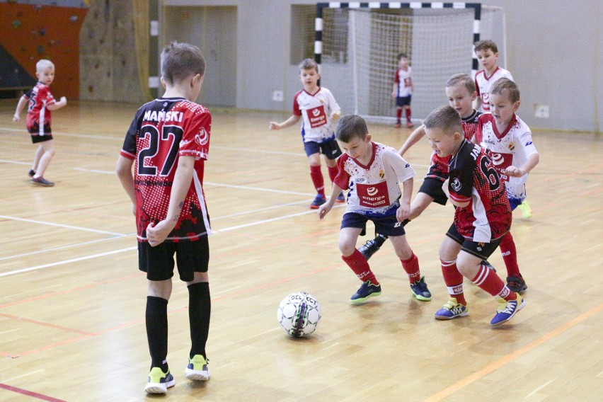 74 bramki strzelili młodzi piłkarze w turnieju Energa Cup w Słupsku (zdjęcia)