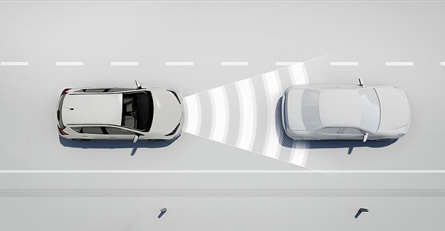 Aktywny tempomat pozwala utrzymywać bezpieczną odległość od pojazdu poprzedzającego