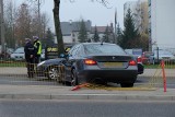 Wypadek radiowozu w Białymstoku. Na ulicy Antoniuk Fabryczny BMW uderzyło w nieoznakowanego policyjnego opla (zdjęcia)