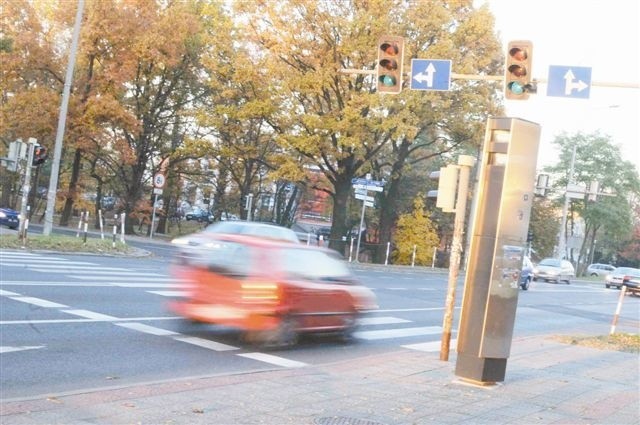 Obecnie w Unii Europejskiej nie ma wspólnego systemu wymiany informacji o sprawcach wykroczeń drogowych. (fot. archiwum)