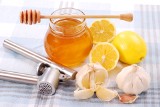 Naturalne receptury na przeziębienie i grypę – 7 przepisów na domowe środki, które pomogą wzmocnić odporność