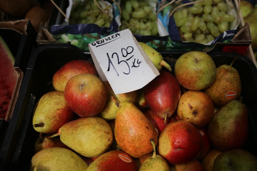 Sprawdziliśmy jak kształtują się ceny warzyw i owoców na...