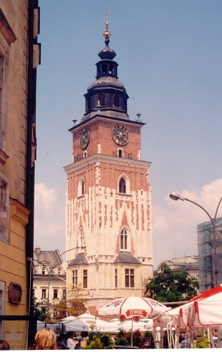 Kraków sprzed lat. Tak wyglądało miasto w latach 90. widziane oczami zagranicznych turystów! Zobaczcie ZDJĘCIA 10.05.2024
