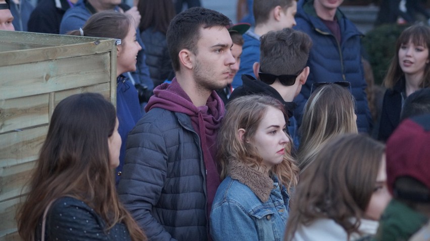 Rybnik oszalał! Dzikie tłumy na koncercie Miuosha i O.S.TR.