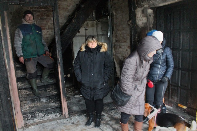 Samorząd organizuje pomoc dla czterech rodzin, które straciły dach nad głową w poniedziałkowym pożarze.