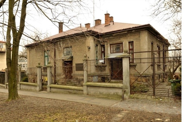 Zdaniem Jana Śmierzyńskiego, potomka płk. Jana Stefana Kotowicza miasto powinno odkupić budynek od dewelopera i zamienić go w muzeum poświęcone osobom zasłużonym dla Rzeszowa.