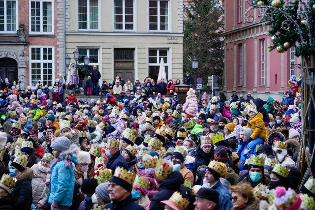 Orszak Trzech Króli złożony z tysięcy ludzi co roku przemierza główne ulice Gdańska