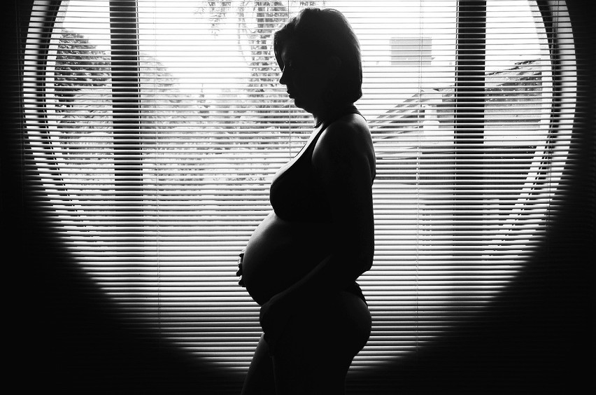 Obowiązkowy test na depresję dla kobiet w ciąży. Test Becka w nowych standardach opieki okołoporodowej. Na czym będzie polegał?