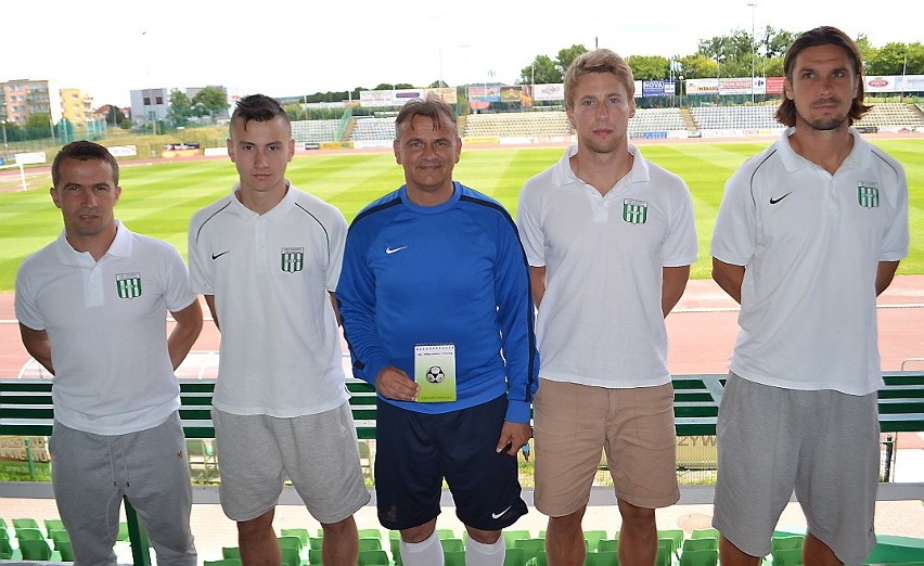 Dariusz Kubicki, trener Olimpii (w środku) uważa, że czterej...