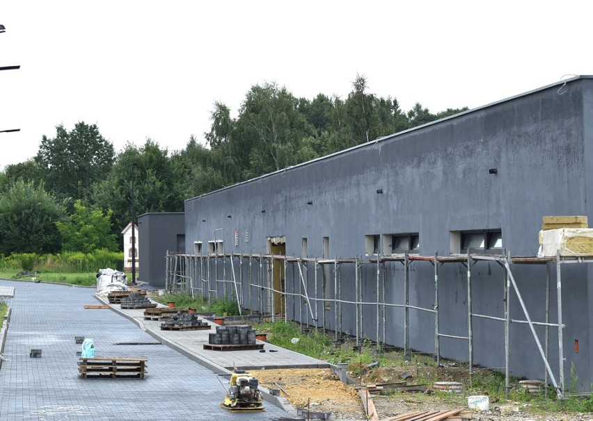 Nowy stadion przy PZ nr 2 w Oświęcimiu nabiera kształtów....