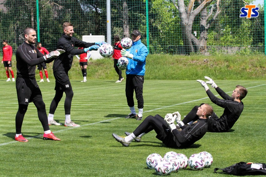 Piłkarze Korony Kielce ciężko trenują. Ekstraklasa zaplanowała rozgrywki do końca sezonu [ZDJĘCIA]