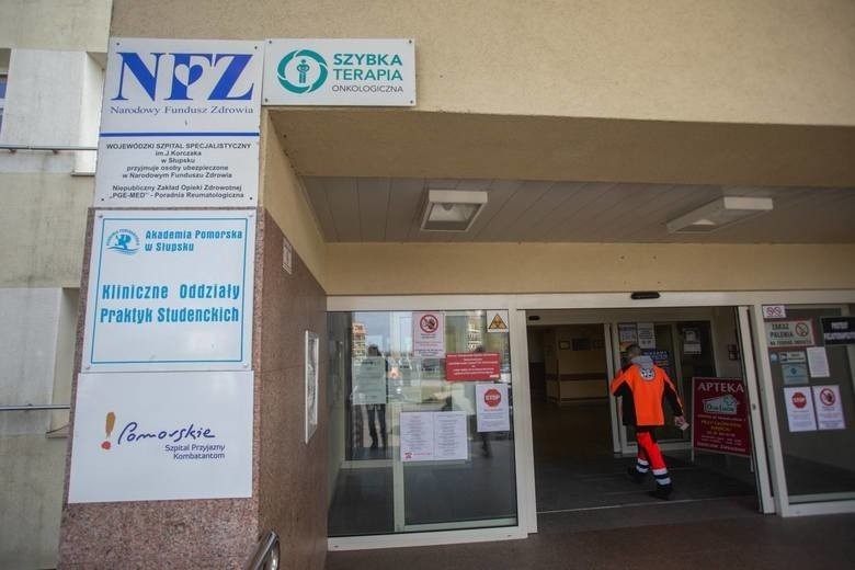 Nowe zakażenie koronawirusem z ogniska szpitalnego w Słupsku. Trzy osoby w szpitalu. Jedna w stanie ciężkim