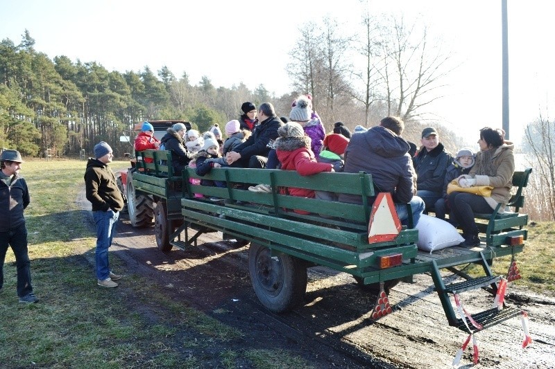 Ponad 200 osób wzięło udział w imprezie zorganizowanej nad...