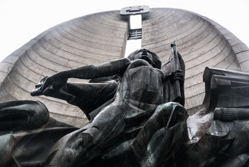 Bitwa o rzeszowski pomnik. Mieszkańcy włączają się w dyskusję. Zapowiadają happening w jego obronie [WIDEO]