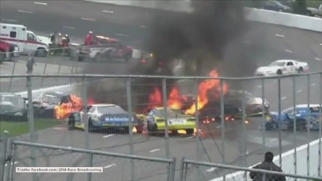 Pożar aut podczas wyścigów w Kanadzie