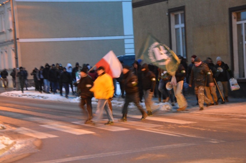 Manifestacja ONR w Ełku. "Ełk wolny od dżihadu" (zdjęcia,...