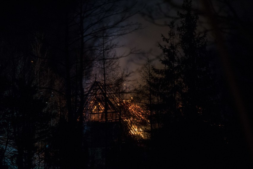 Kościelisko. Ogromny pożar budynku na Salamandrze [ZDJĘCIA]