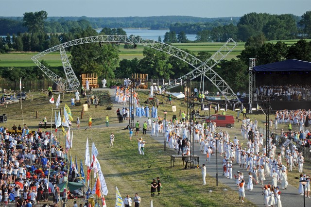 Lednica czeka na gości. Organizatorzy liczą nawet na 100 tys. osób z Polski, a także młodzież z zagranicy