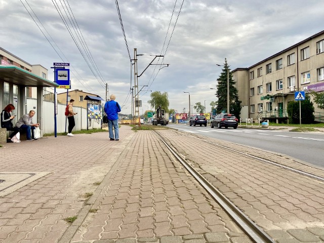 Tramwaje Śląskie szukają wykonawcy, który wyremontuje torowisko wzdłuż ulicy Wojska Polskiego w Sosnowcu. Zobacz kolejne zdjęcia. Przesuń w prawo - wciśnij strzałkę lub przycisk NASTĘPNE