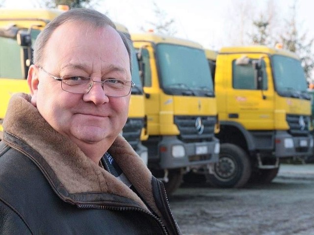 - Ulgi w podatkach za samochody i maszyny budowlane zakotwiczyły moją firmę w Skwierzynie - mówi Kazimierz Witek, właściciel firmy budowlanej (fot. Dariusz Brożek)